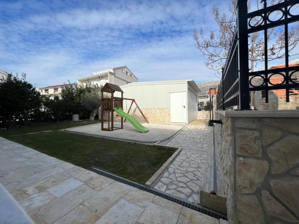 Villa Maci Kaštela Esterno foto
